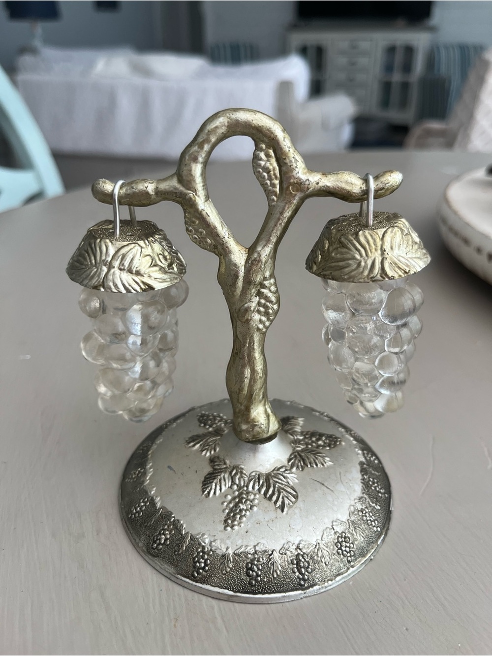 Grape Cluster plastic salt and pepper shakers with Metal Stand